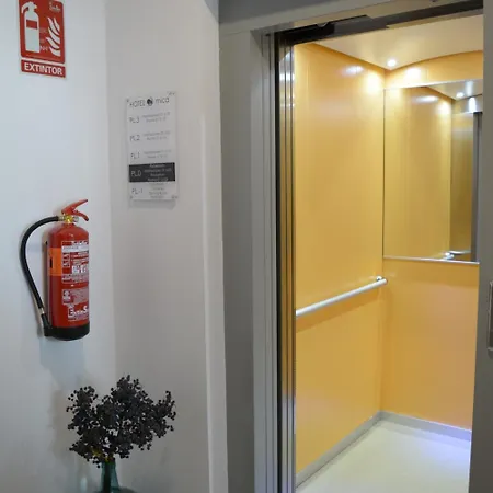 Hotel Mica *
