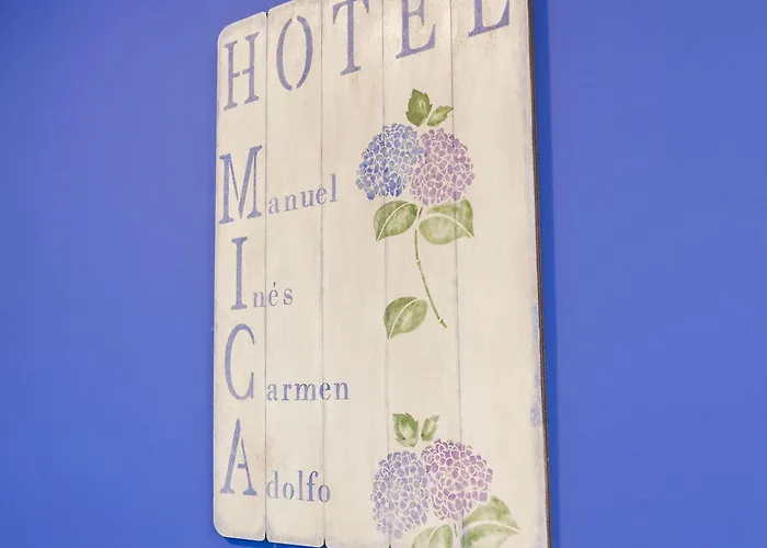 Mica פאלאס דה ריי